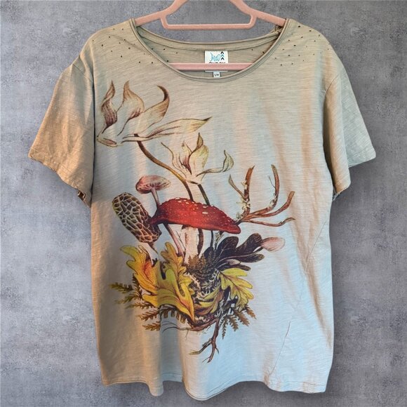 JADED GYPSY JUDEE MEADOW VIEWS MOON DANCE TEE - Picture 2 of 4